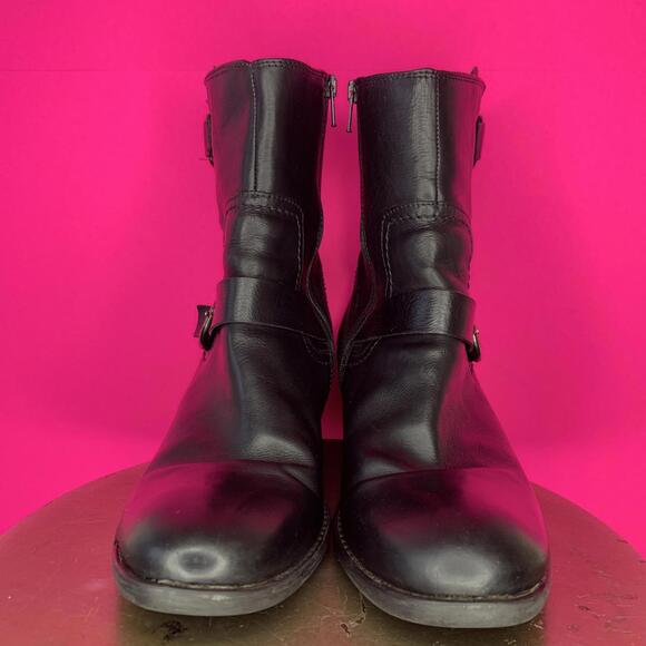 Clarks Mascarpone Cafe Black Leather High Ankle Heeled Moto Boot Sz 9.5 - Picture 2 of 8